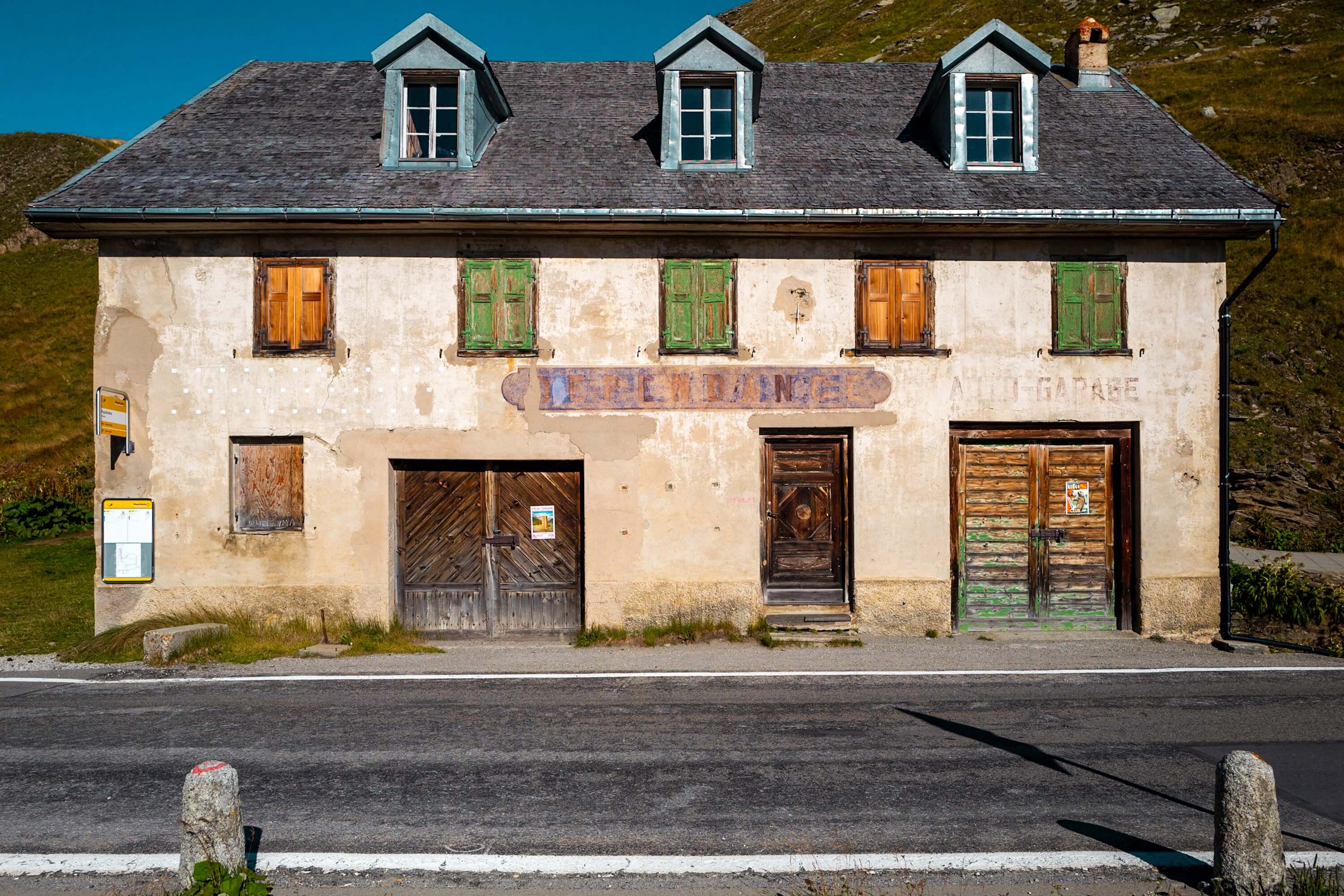 Old building on the Furka Pass