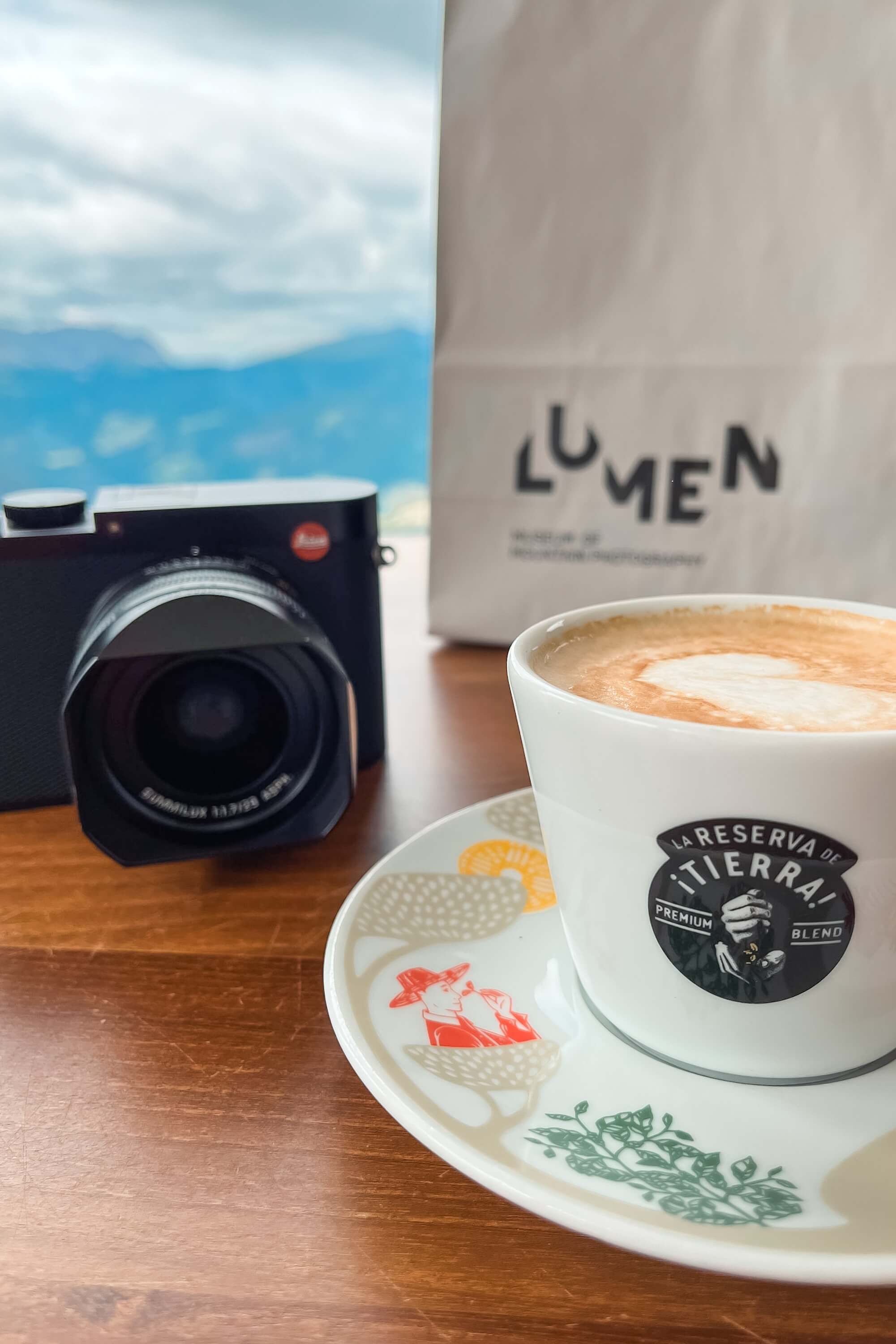 Lumen Mountain Photography Museum, Corones