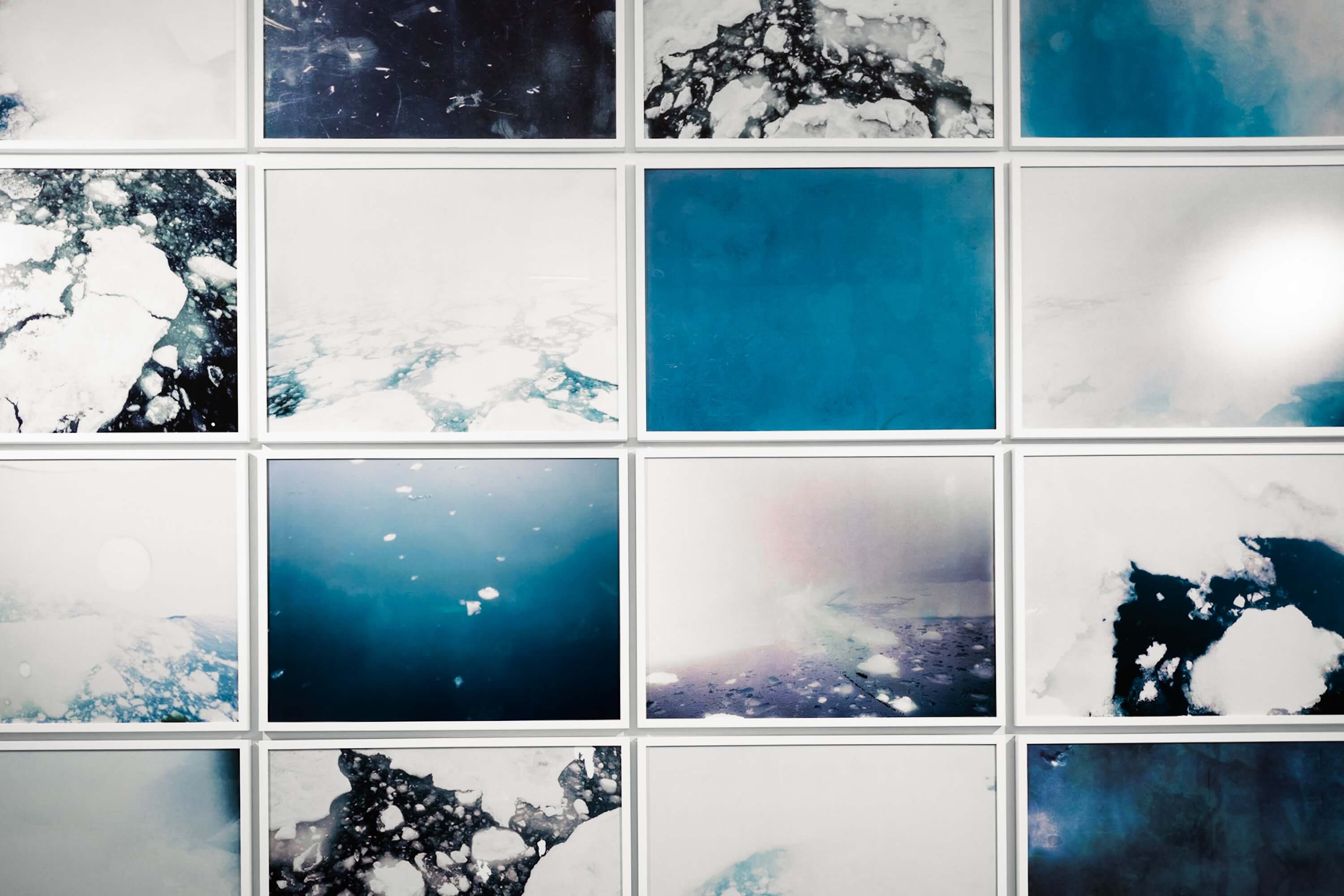 Lumen Mountain Photography Museum, Corones