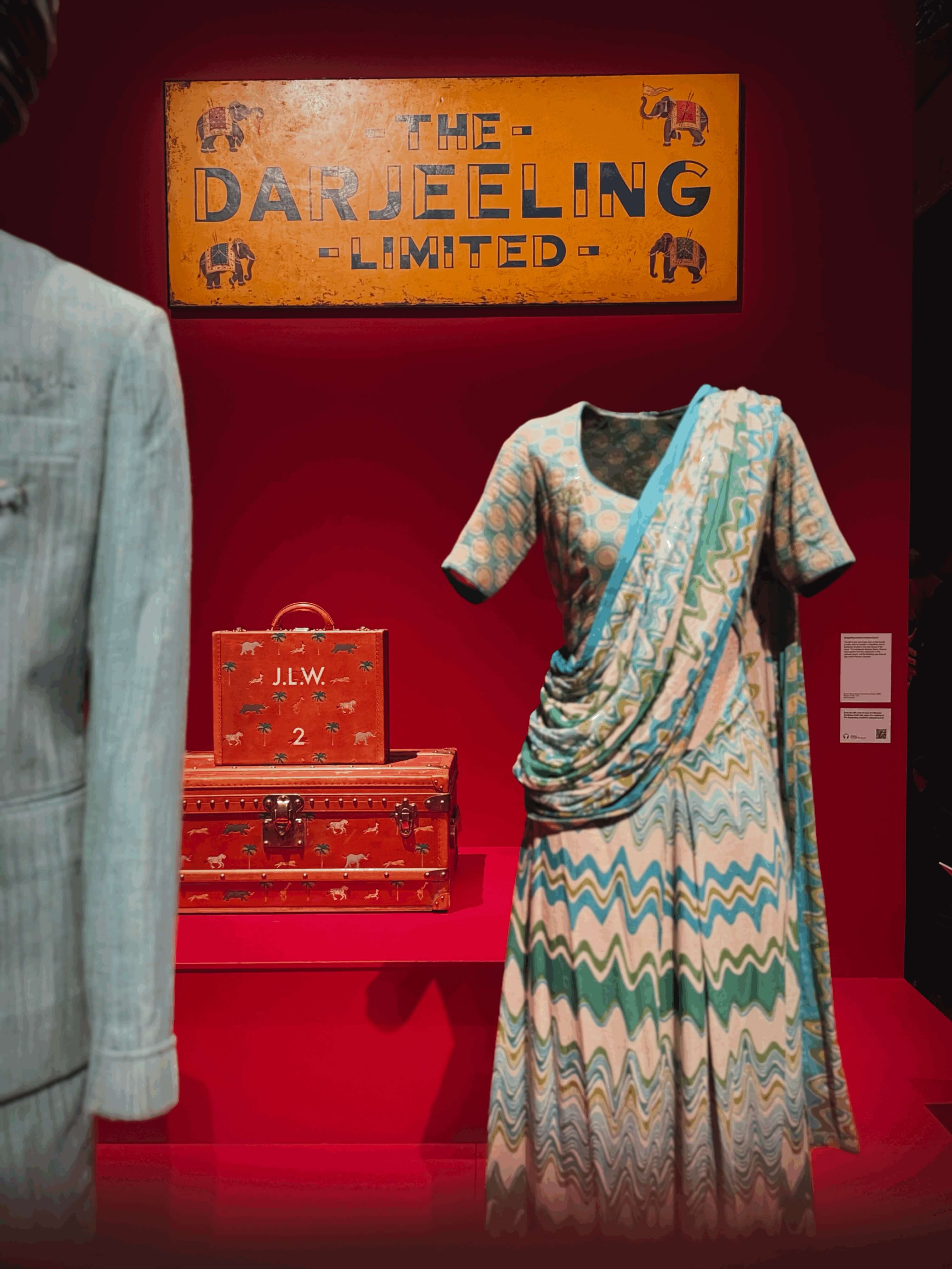 Clothing featured in the The Darjeeling Limited